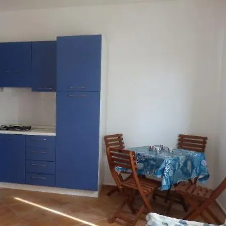 Διαμέρισμα Locazione Turistica Casa Arcobaleno 1 *