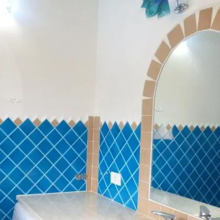 Locazione Turistica Casa Arcobaleno 1 Διαμέρισμα Budoni
